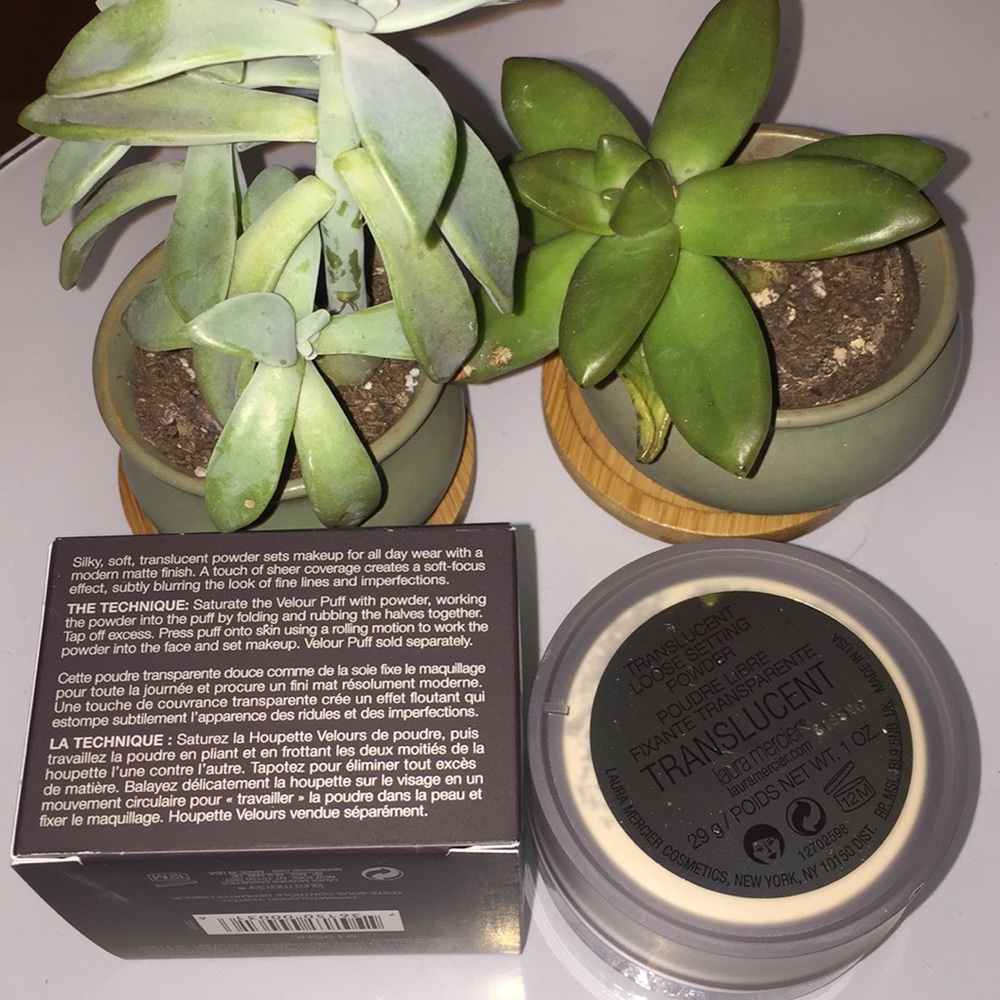 *LAST ONE Laura Mercier Translucent Setting Powder - Picture 5 of 8